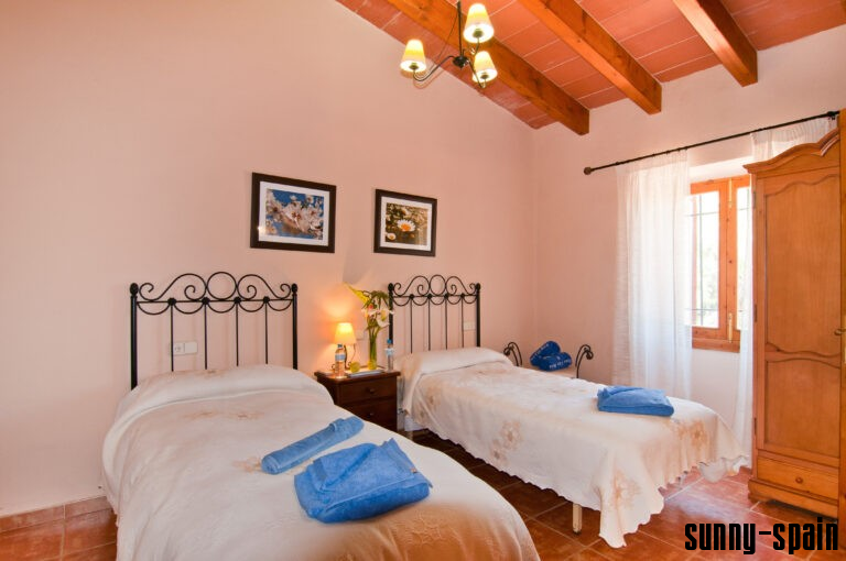 Exklusiver Rückzugsort mit Pool und mediterranem Charme - Bild# 5