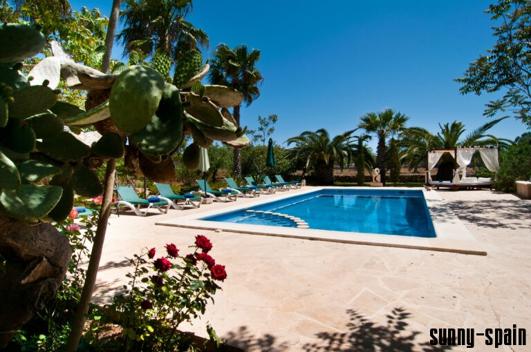 Exklusiver Rückzugsort mit Pool und mediterranem Charme - Bild# 3